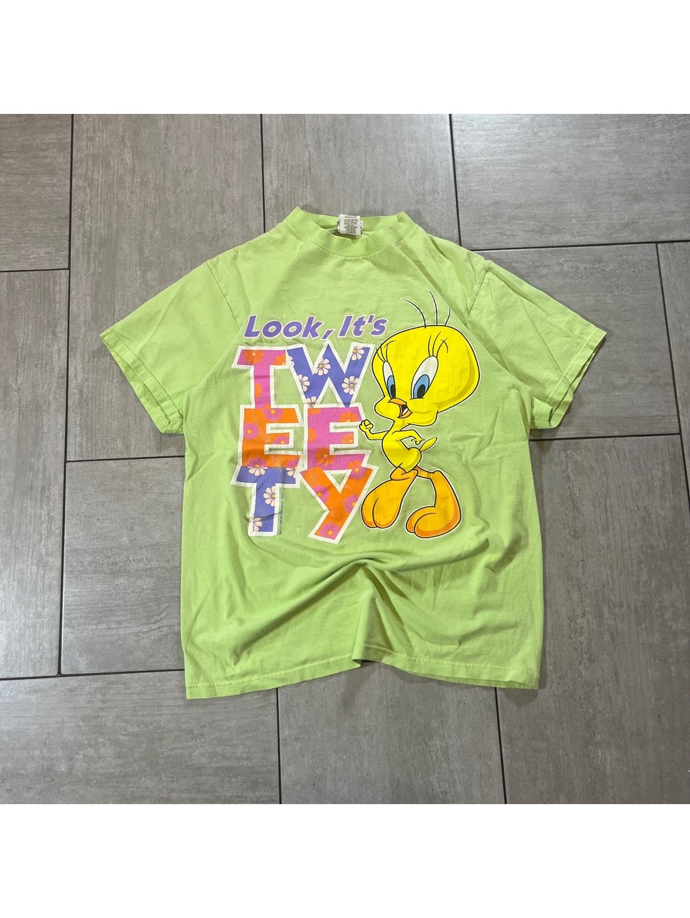 Vintage Looney Tunes Tweety Graphic T-Shirt 1996 Medium